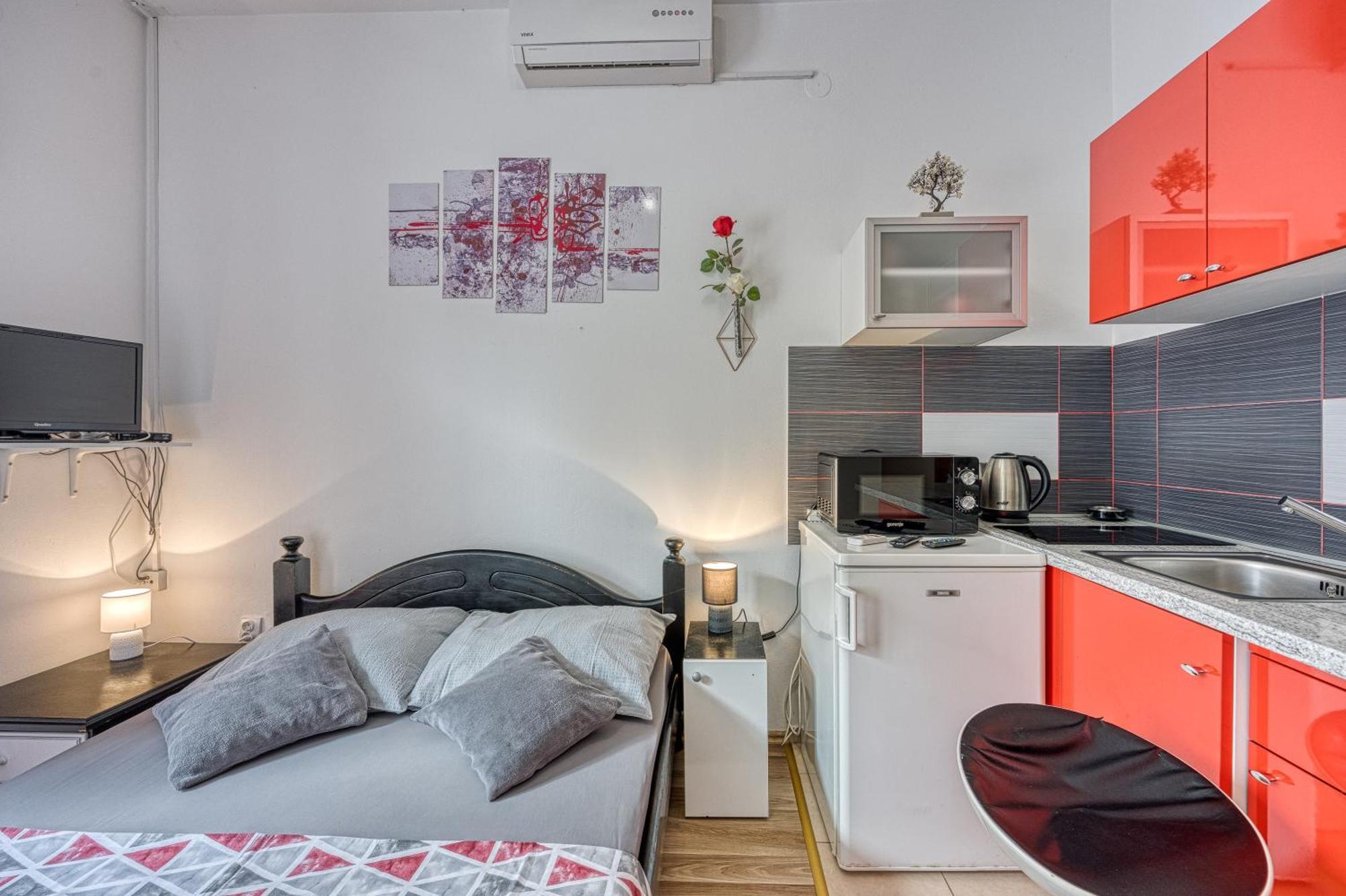 Studio Apartmani Ivanda Makarska Exterior foto