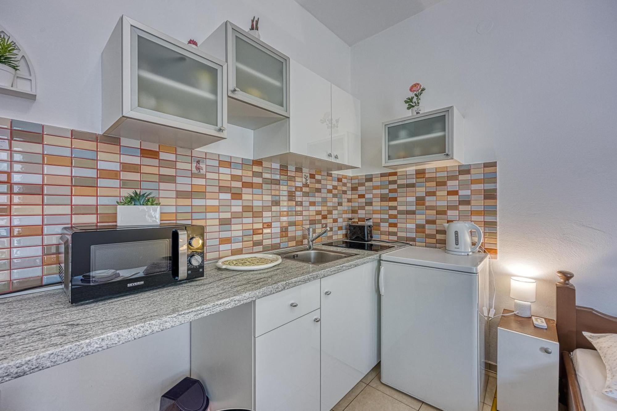 Studio Apartmani Ivanda Makarska Exterior foto