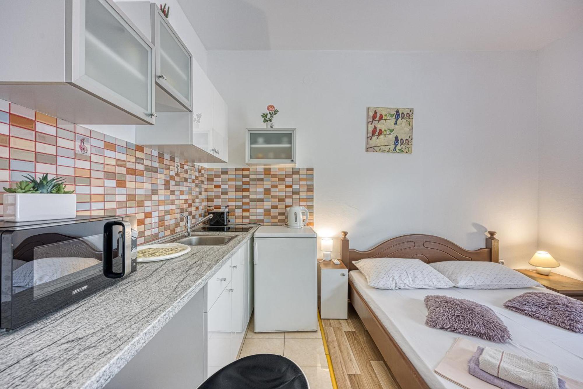 Studio Apartmani Ivanda Makarska Exterior foto